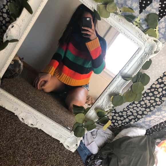 ☆ UO sweater ☆ - Picture 7 of 7